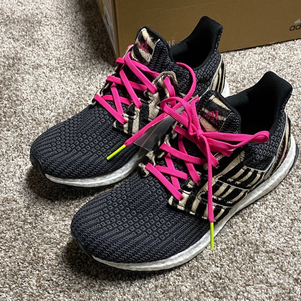 Adidas Women's ultraboost dna size 7 new